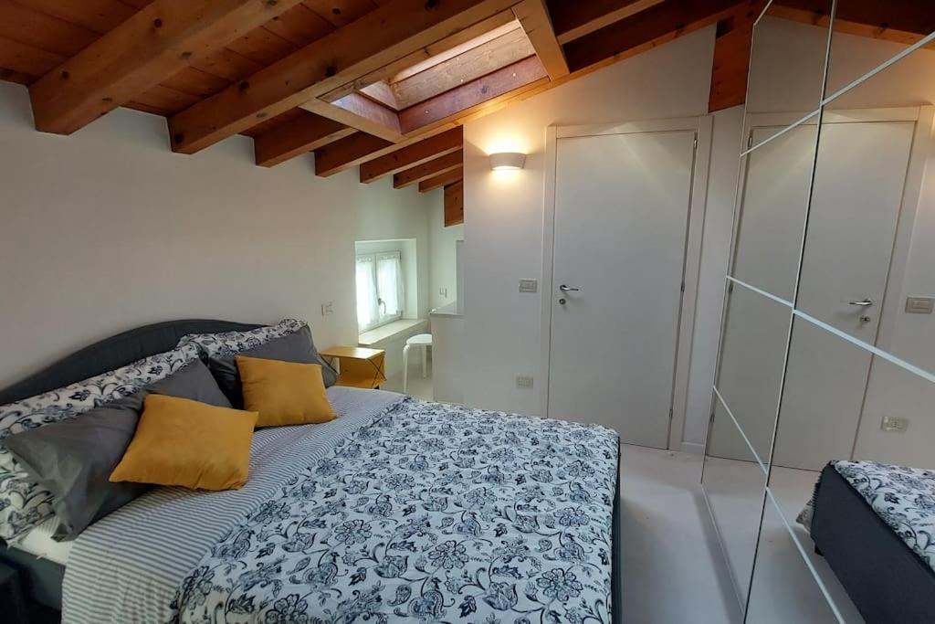 Sui Tetti Di Valeggio - Holiday Apartment Valeggio sul Mincio Luaran gambar